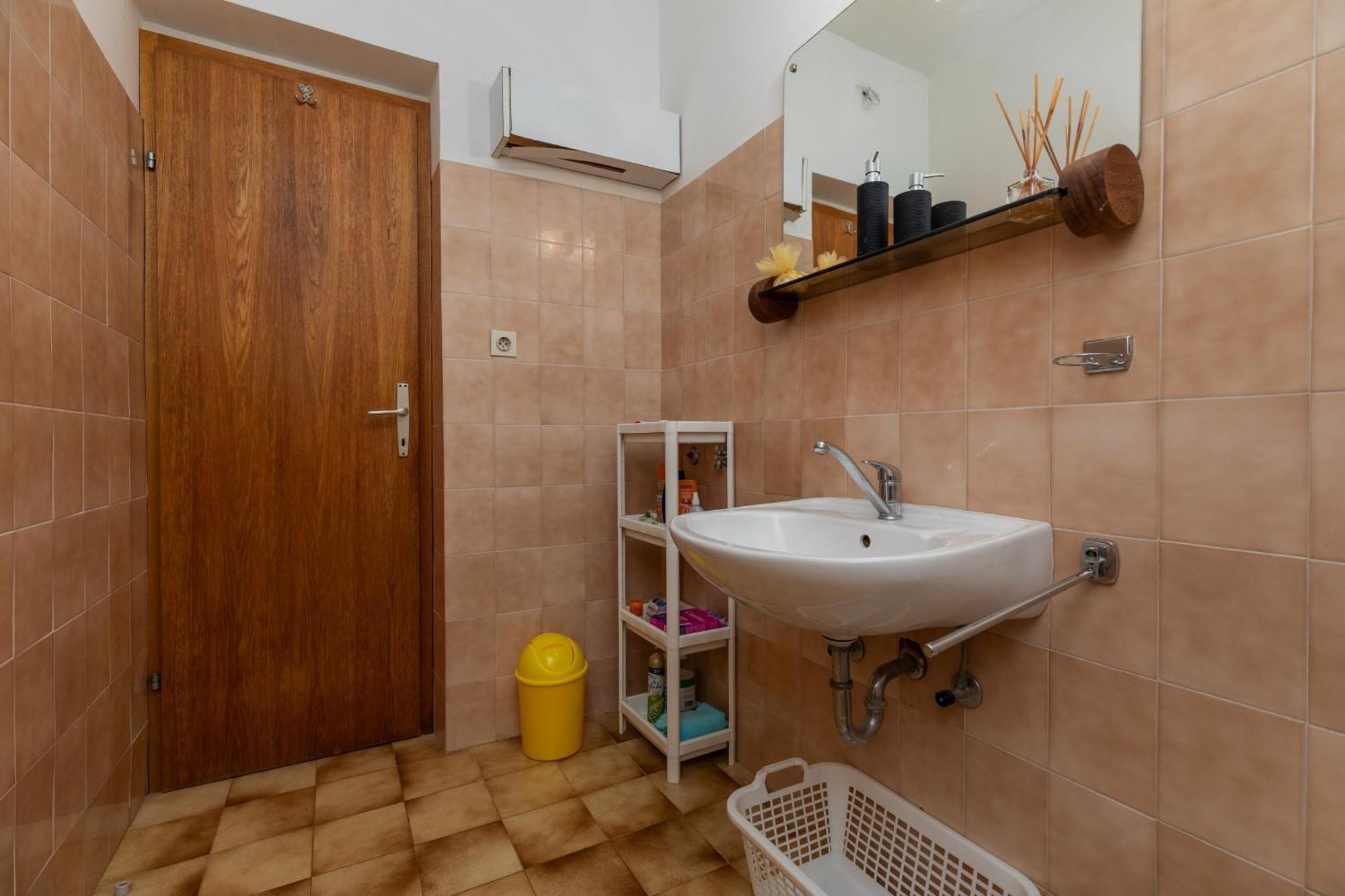 Apartments By The Sea Balica Rat, Omis - 1065 部屋 写真